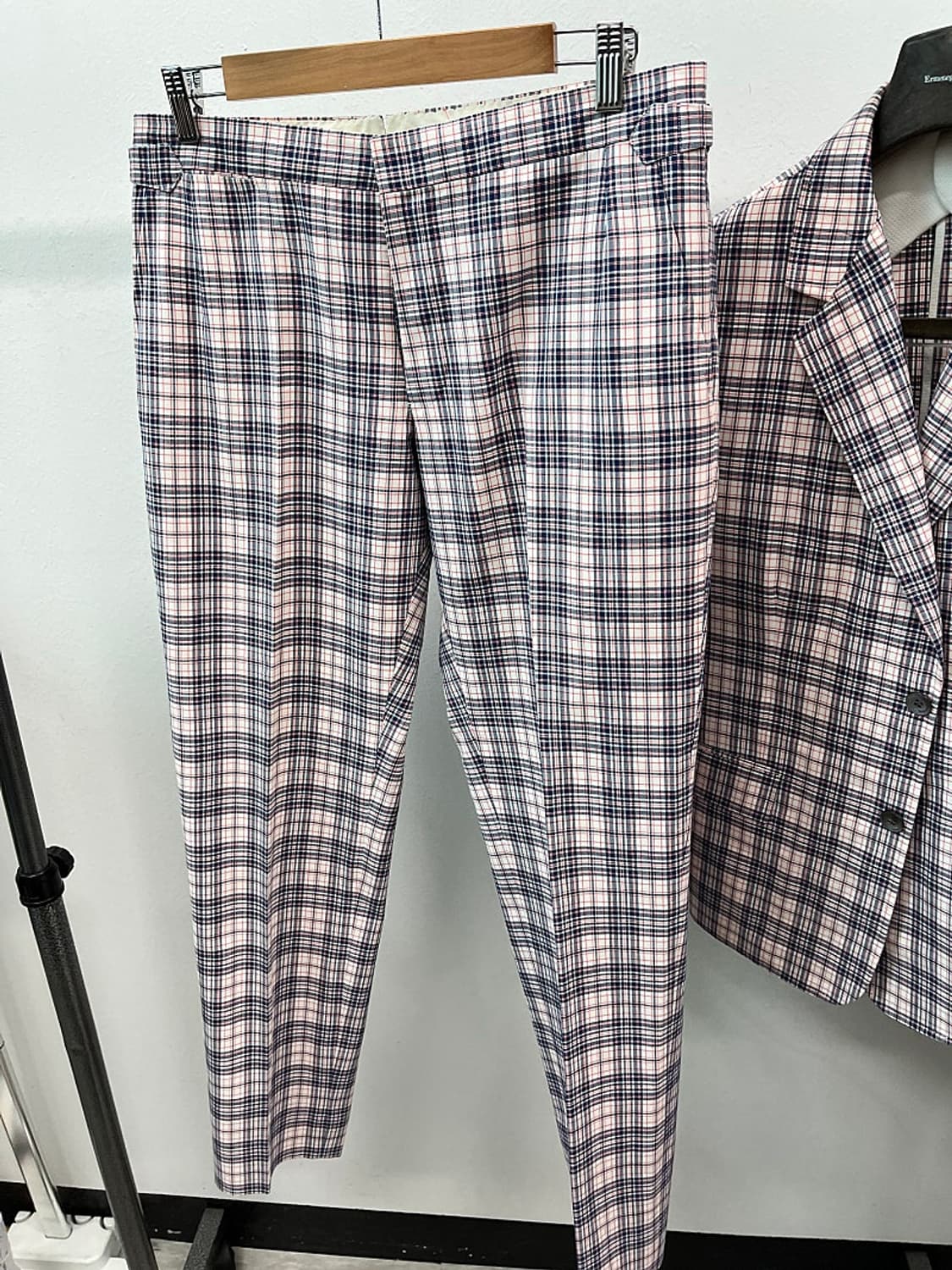 슬100,32) 안토니오 아줄로 컬렉션 체크슈트  상품이미지9