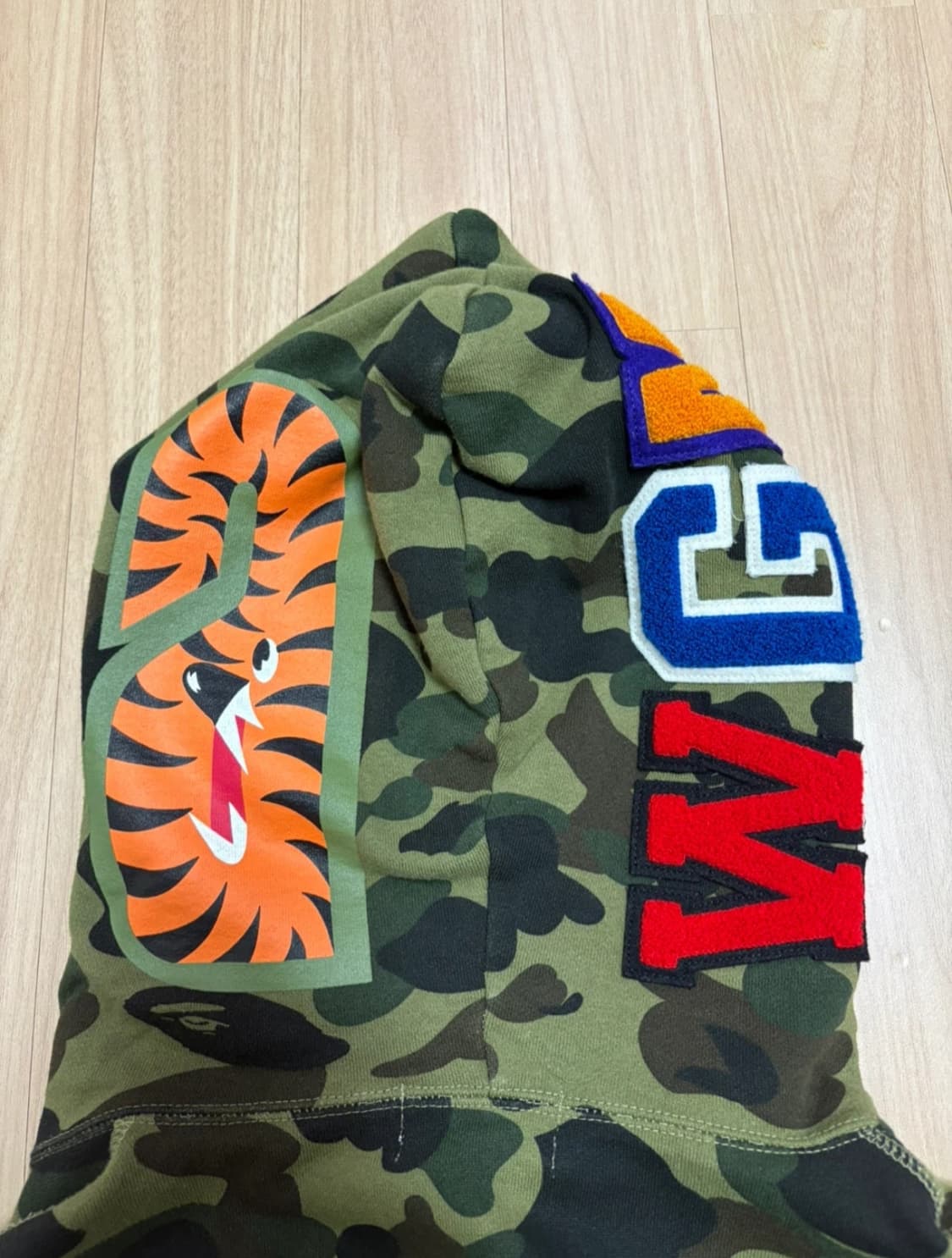 베이프 샤크후드 녹계 2XL 상품이미지4