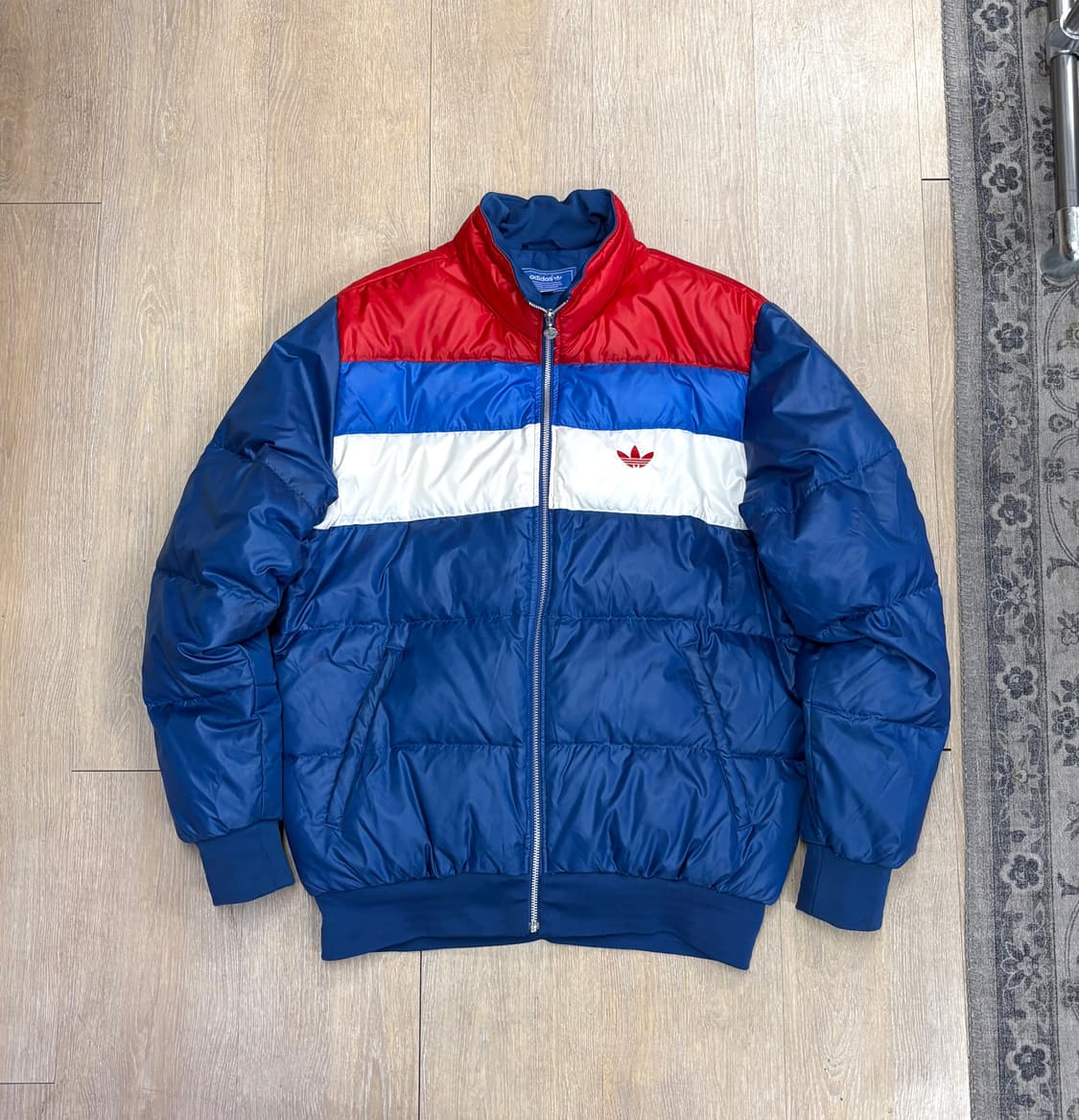 아디다스 빈티지 다운 패딩 상품이미지1