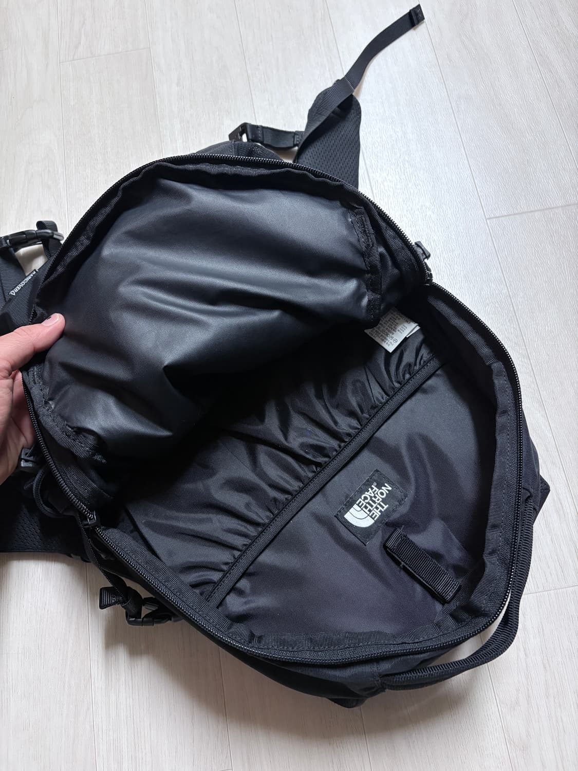 노스페이스 어센드 라이트 백팩 15L 상품이미지2