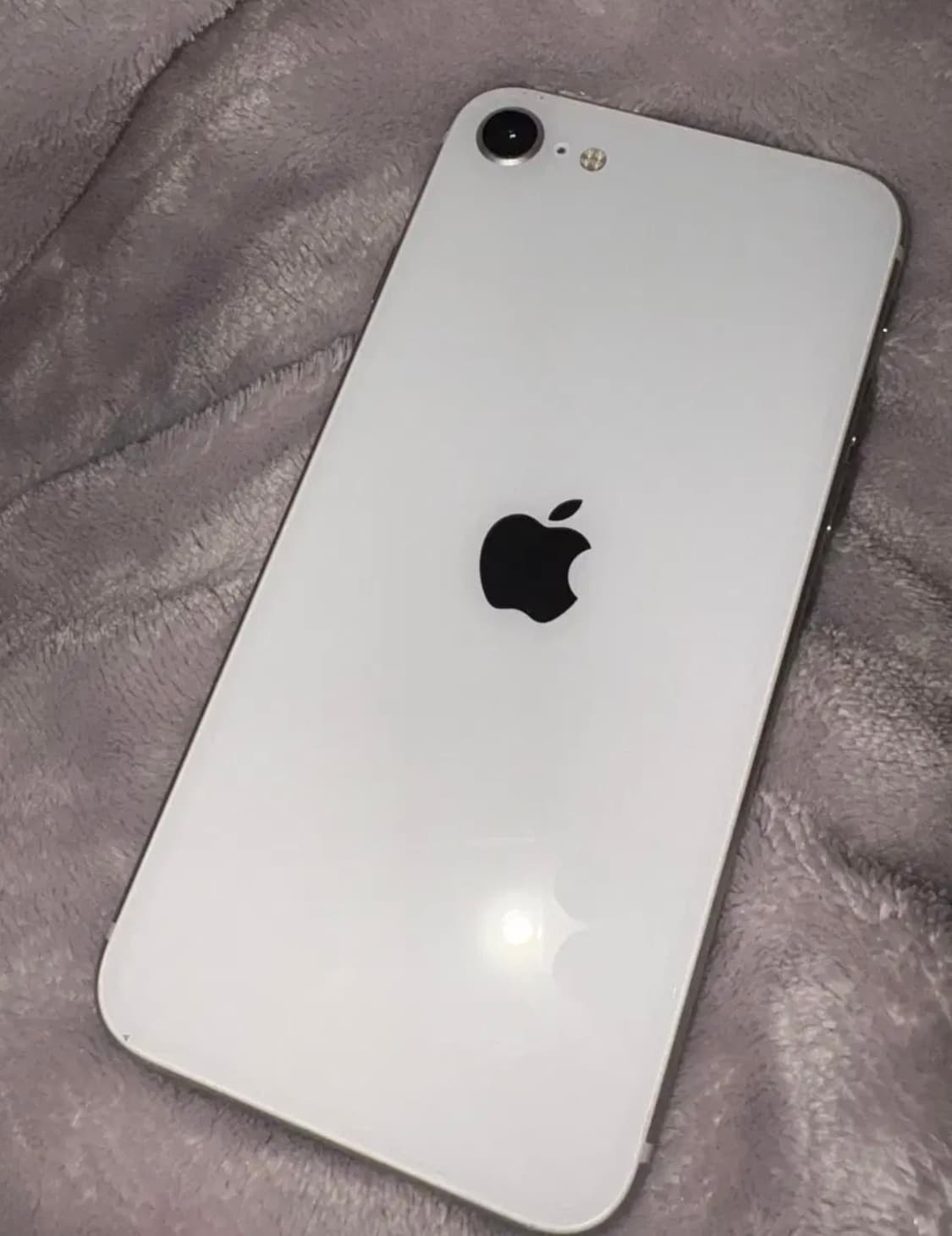 아이폰se2(64GB) 상품이미지1