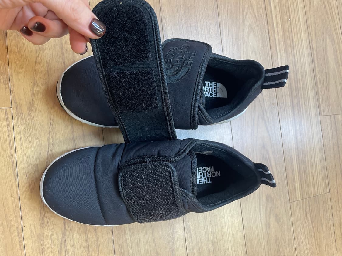 노스페이스 키즈 뮬 스트랩 블랙 색상, 220mm 사이즈입니다
찍찍이 스 상품이미지5