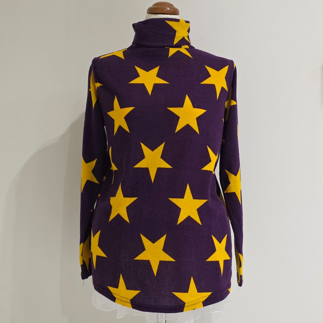 퍼플x옐로우 스타 대장 니트 폴라넥롱슬리브 상품이미지1