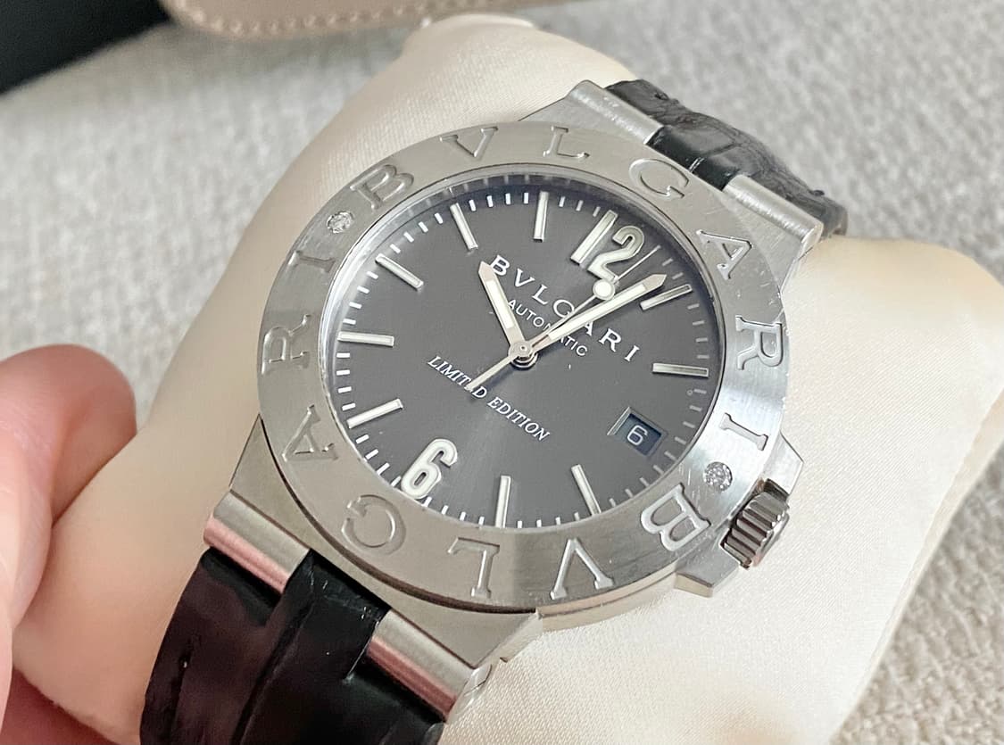 불가리 디아고노 리미티드에디션 LCV38 2P 다이아 38mm 오토메틱 상품이미지8