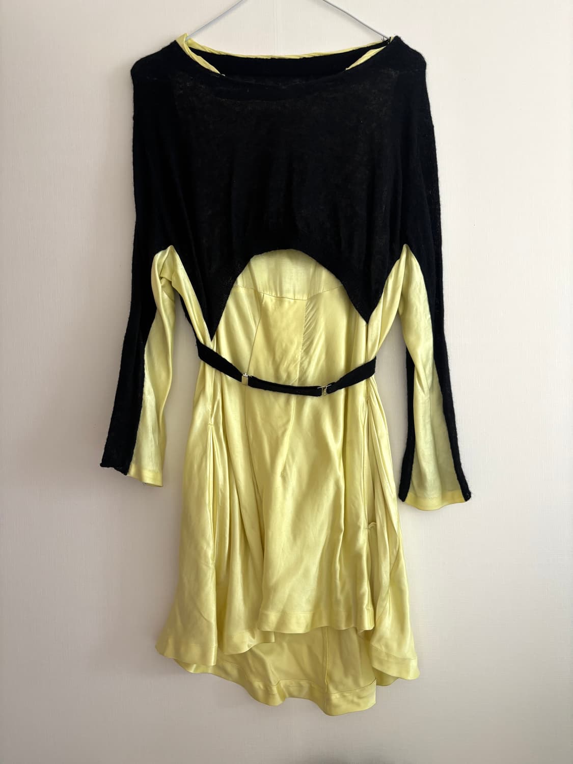 토가 풀라 모헤어 벨티드 원피스 상품이미지1