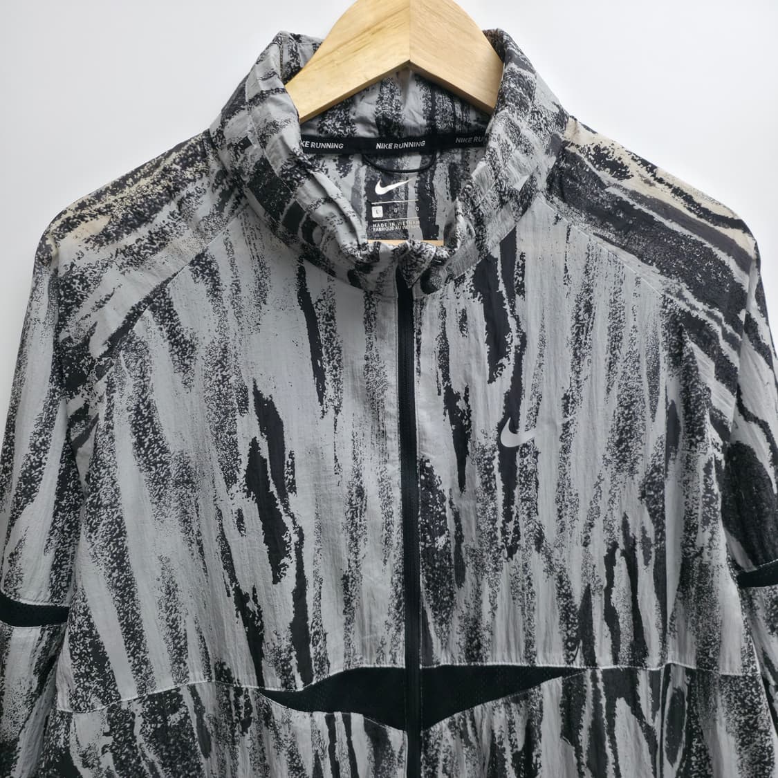 [L] 나이키 러닝 경량 바람막이 상품이미지2