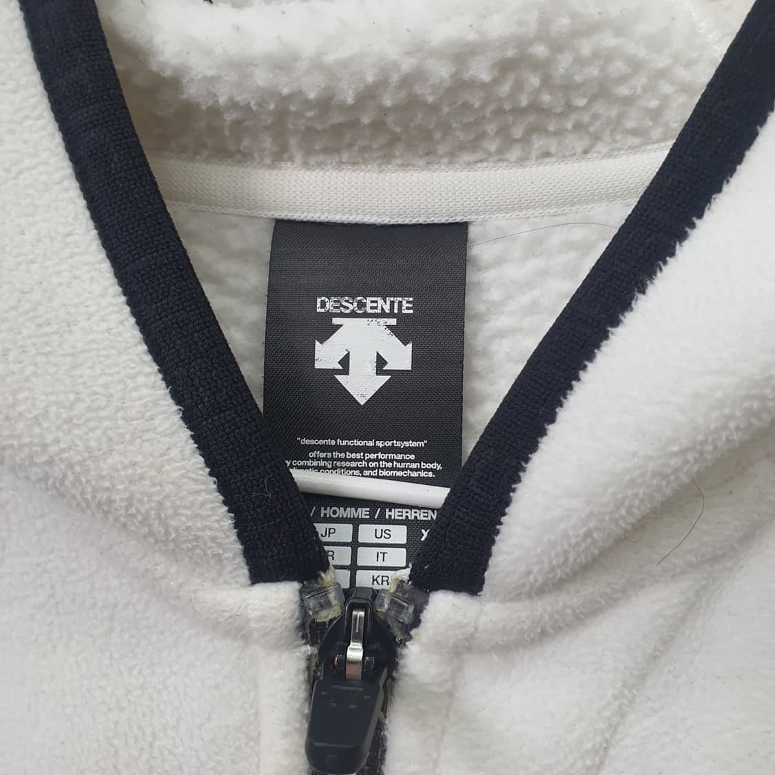 DESCENTE 데상트 아우디 레플리카 플리스(95) 상품이미지3