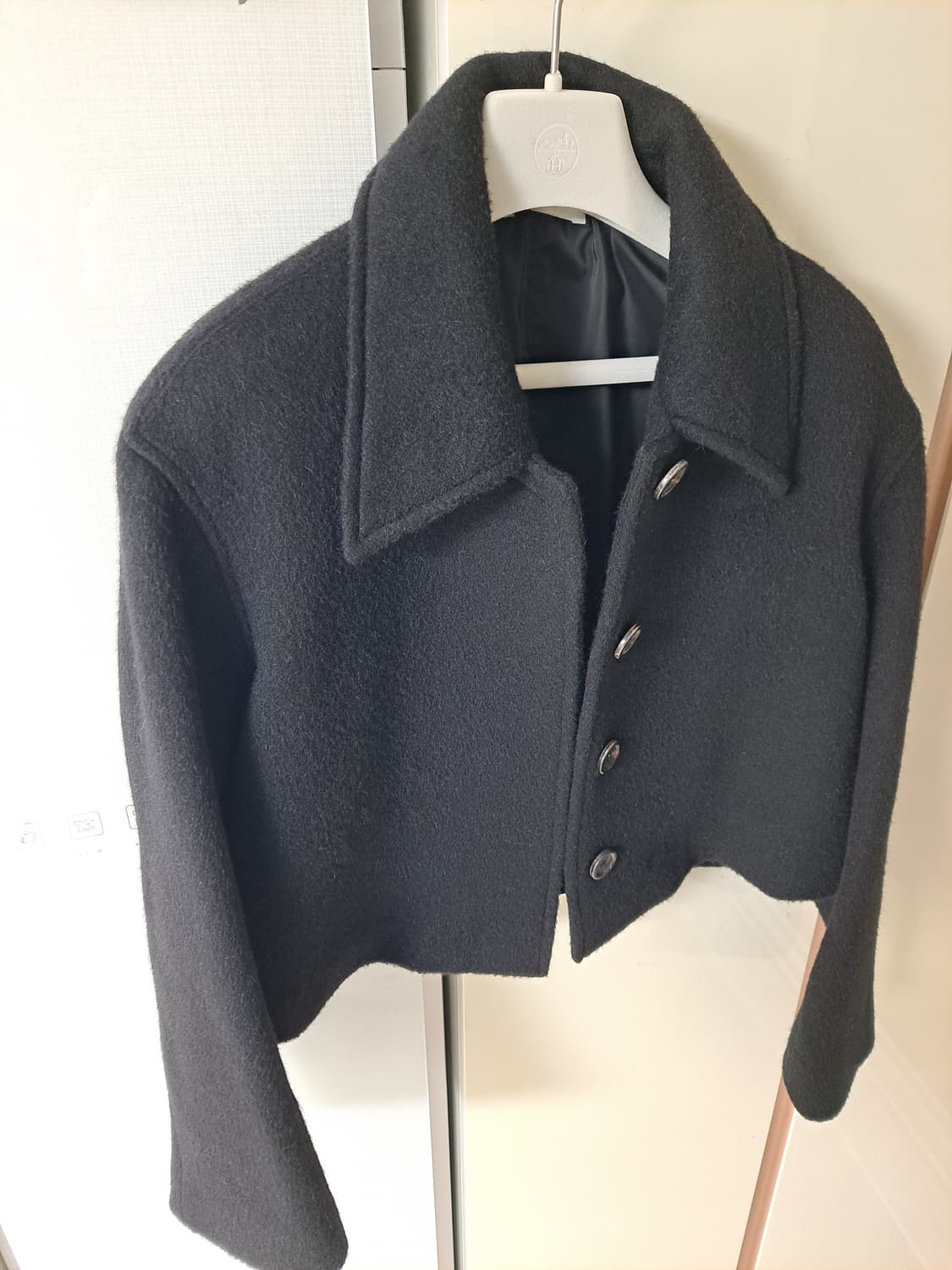 AMOMENTO 아모멘토 - 와이드 크롭 히든클로징 알파카 자켓 상품이미지5