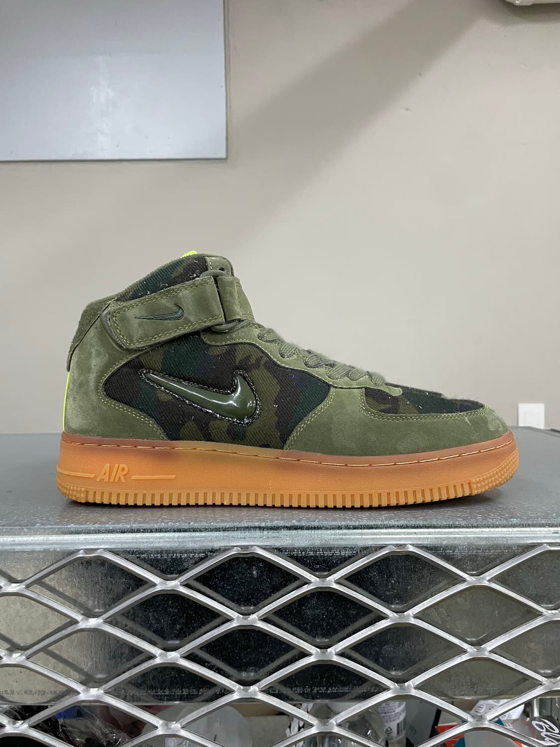 나이키 에어포스1 주얼 미드 카모 275 상품이미지4