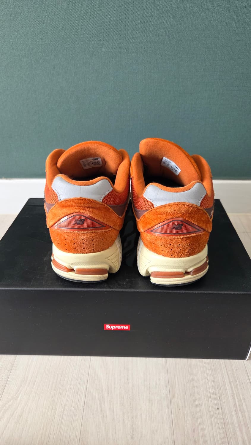 뉴발란스 2002R 오렌지 상품이미지6