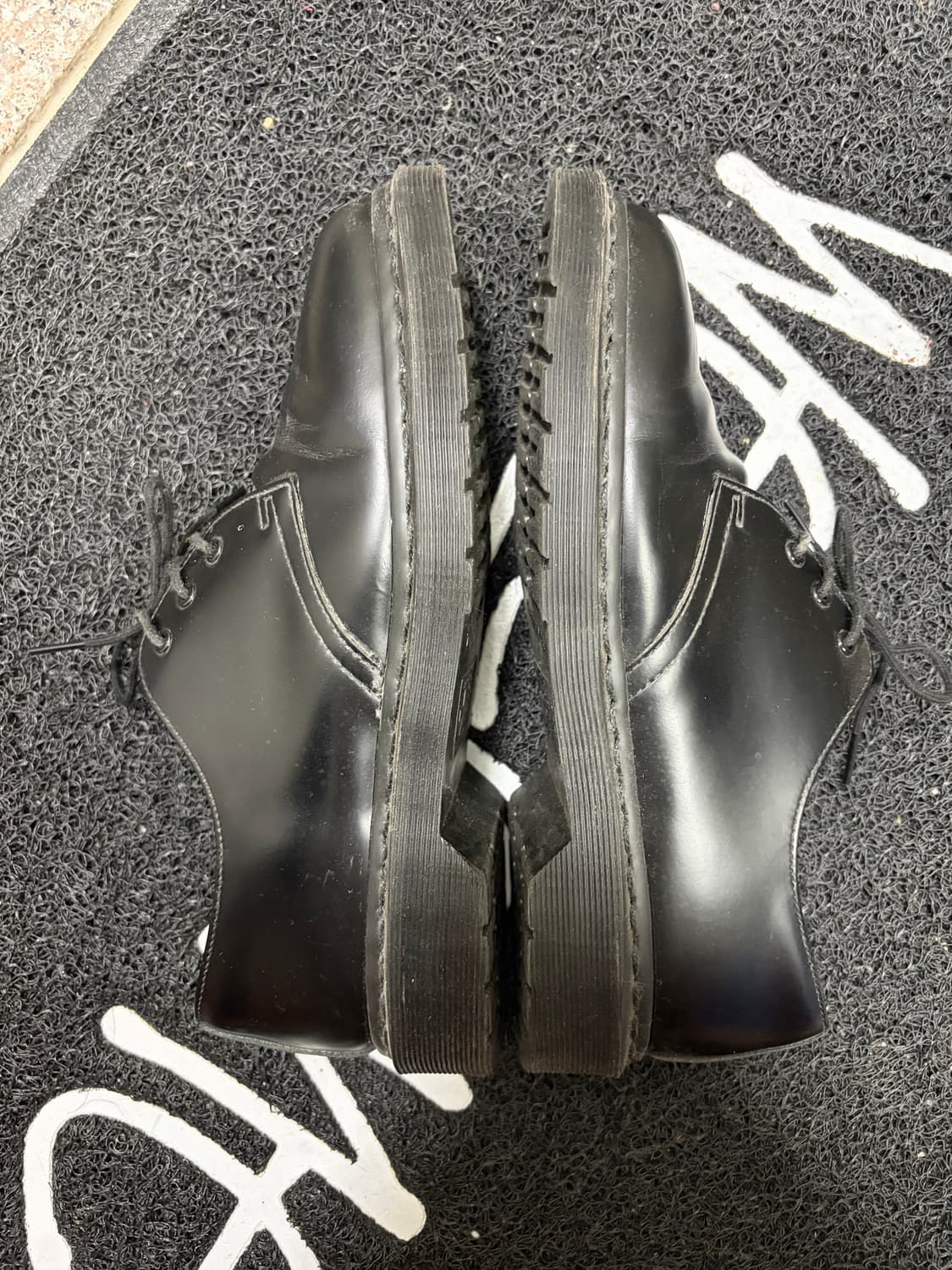 닥터마틴 1461 모노블랙 UK7 상품이미지2