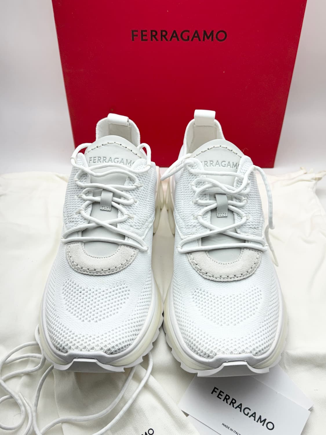 정품)페라가모스나커즈260 상품이미지3