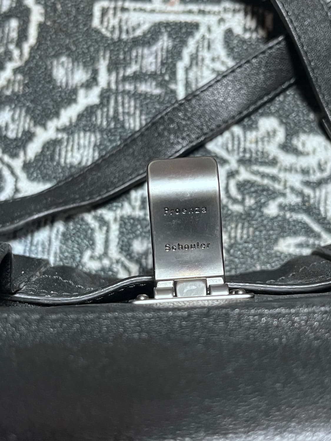 정품카드보유)Proenza Schouler PS1 Tiny 레더 크로스백 상품이미지8