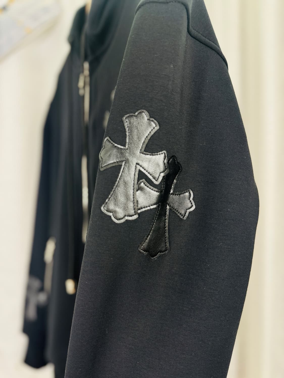 크롬하츠 레더 패치 후드집업 상품이미지5