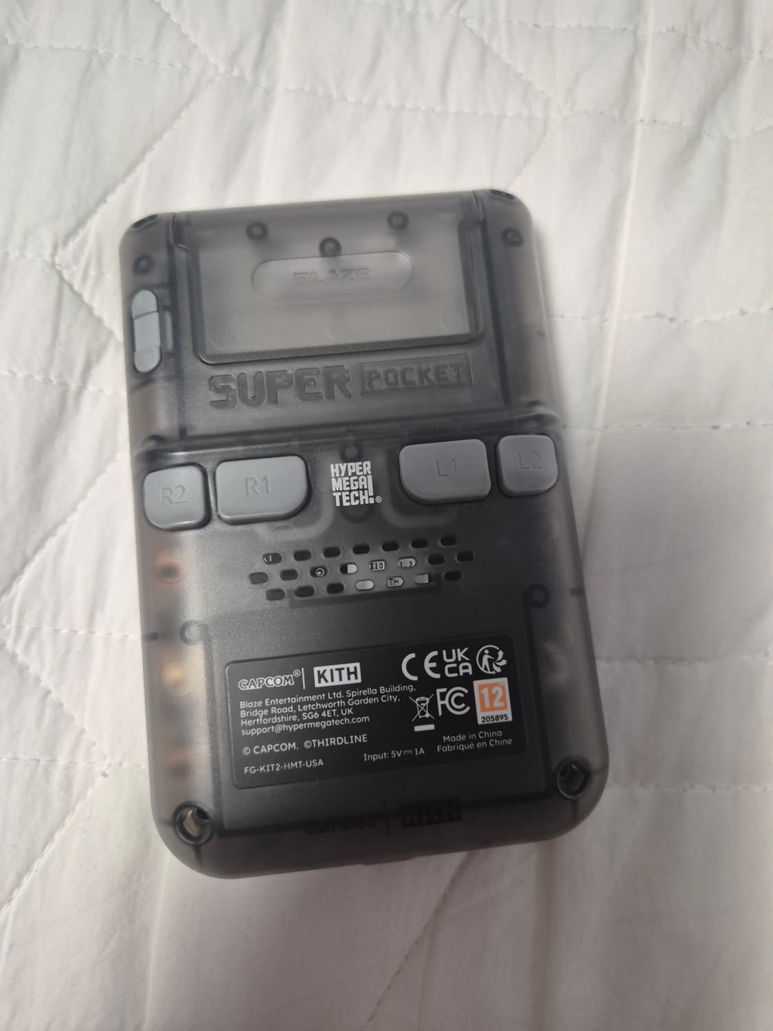 KITH x 캡콤 Hyper Mega Tech Super Pocket 상품이미지2