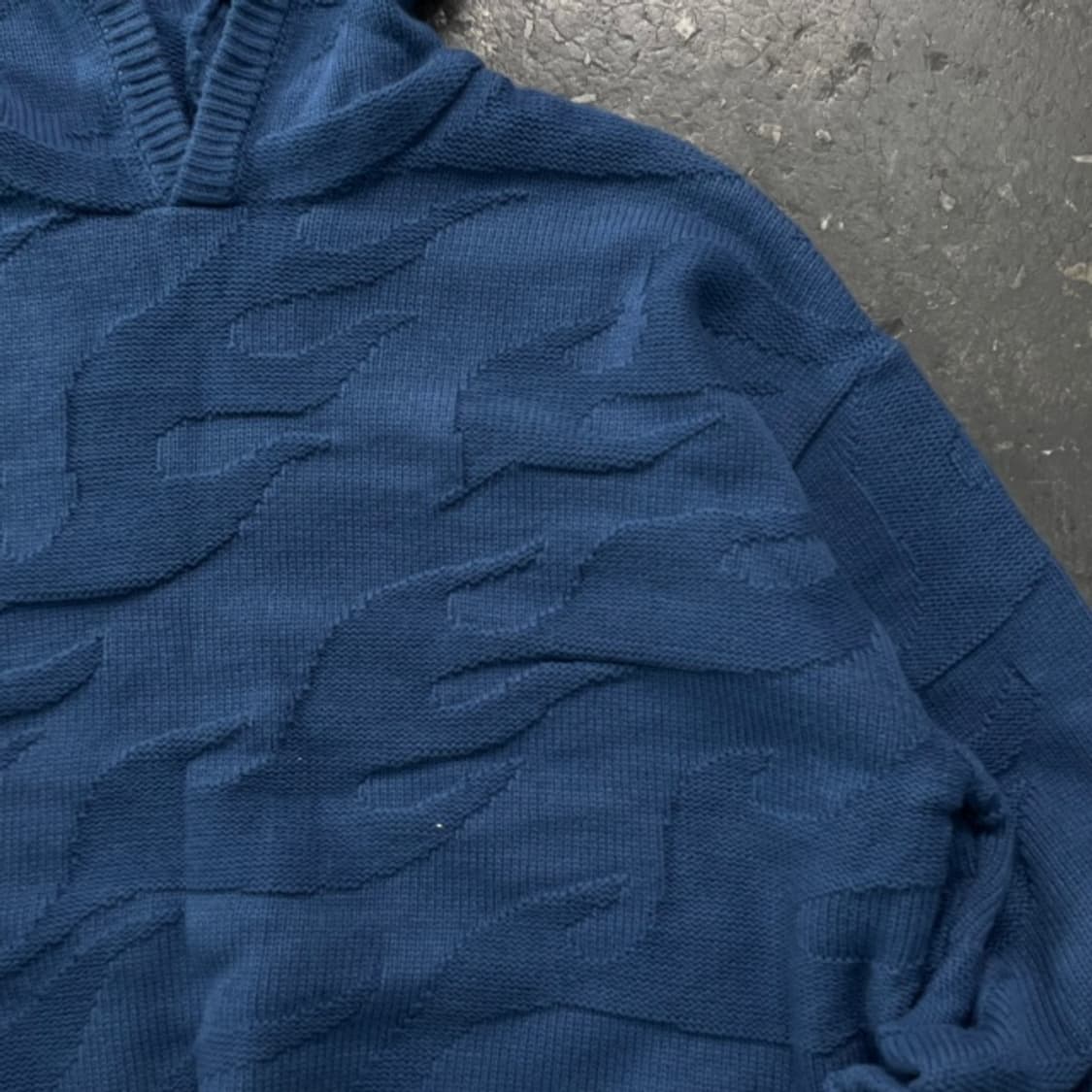 100 크리틱 플레임 후드 니트 상품이미지2