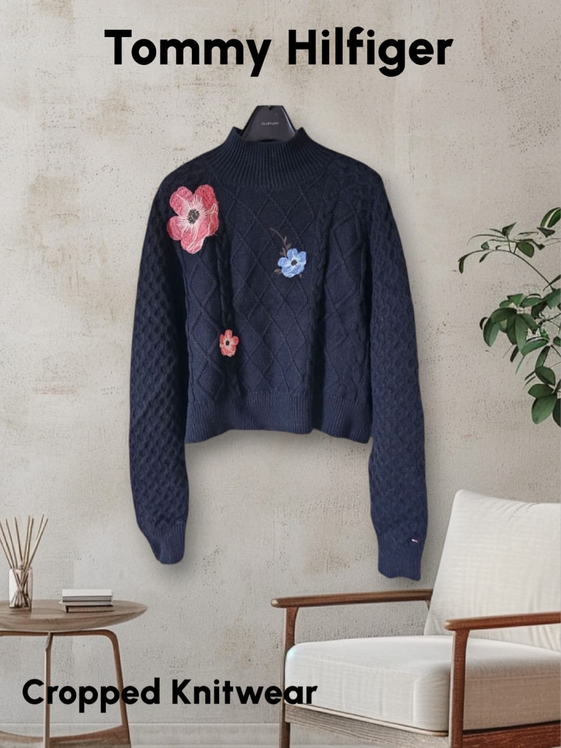 타미힐피거 네이비 플라워 자수 꽈배기 모크넥 크롭 여성 니트 스웨터 55 상품이미지1