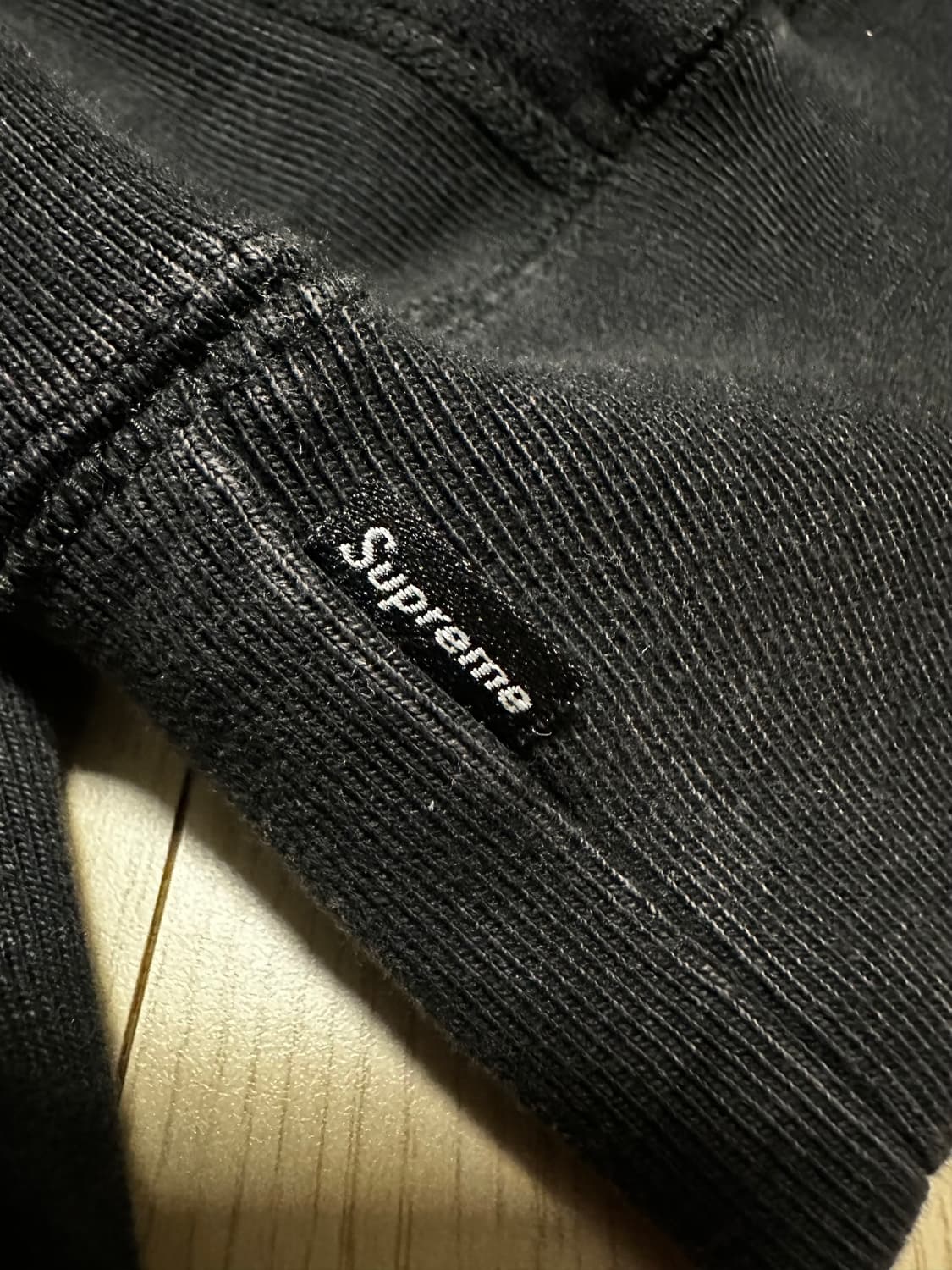 슈프림 워시드 박스 로고 크루넥 블랙 - 25SS 상품이미지8