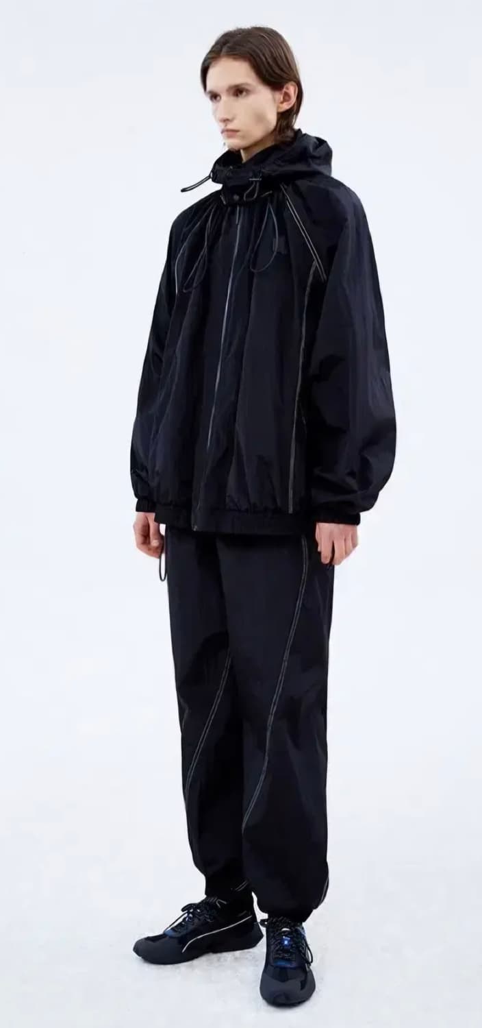 아더에러 스컬프처 트랙 집업  상품이미지2