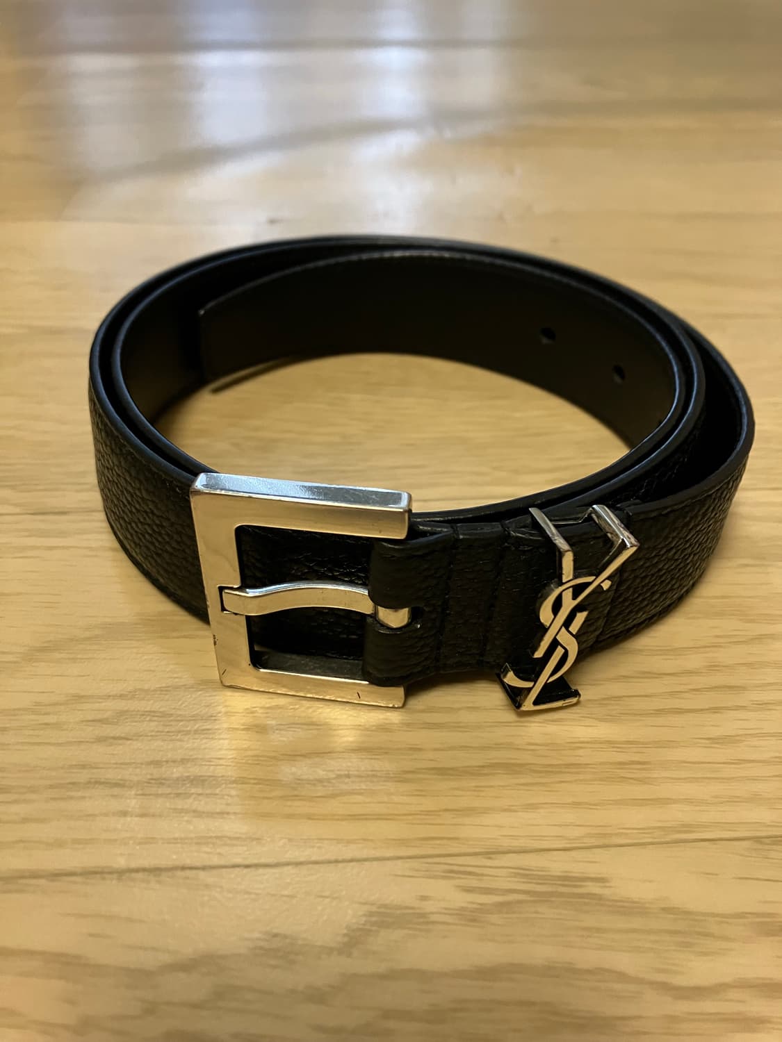 생로랑 ysl 남성용 블랙가죽벨트 판매합니다 상품이미지1