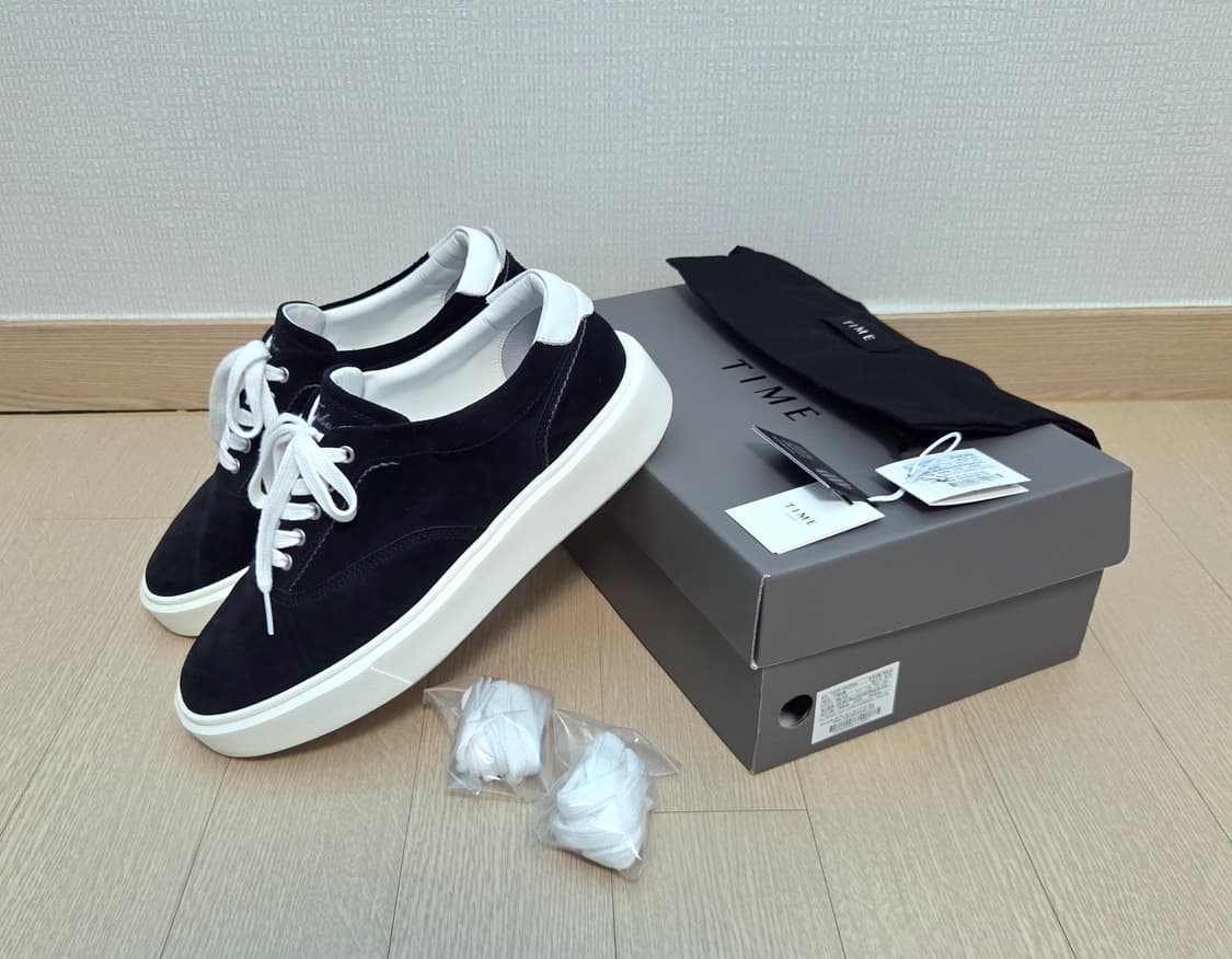 [정품] 타임옴므 25ss 스웨이드 자수 스니커즈 270 size 상품이미지1