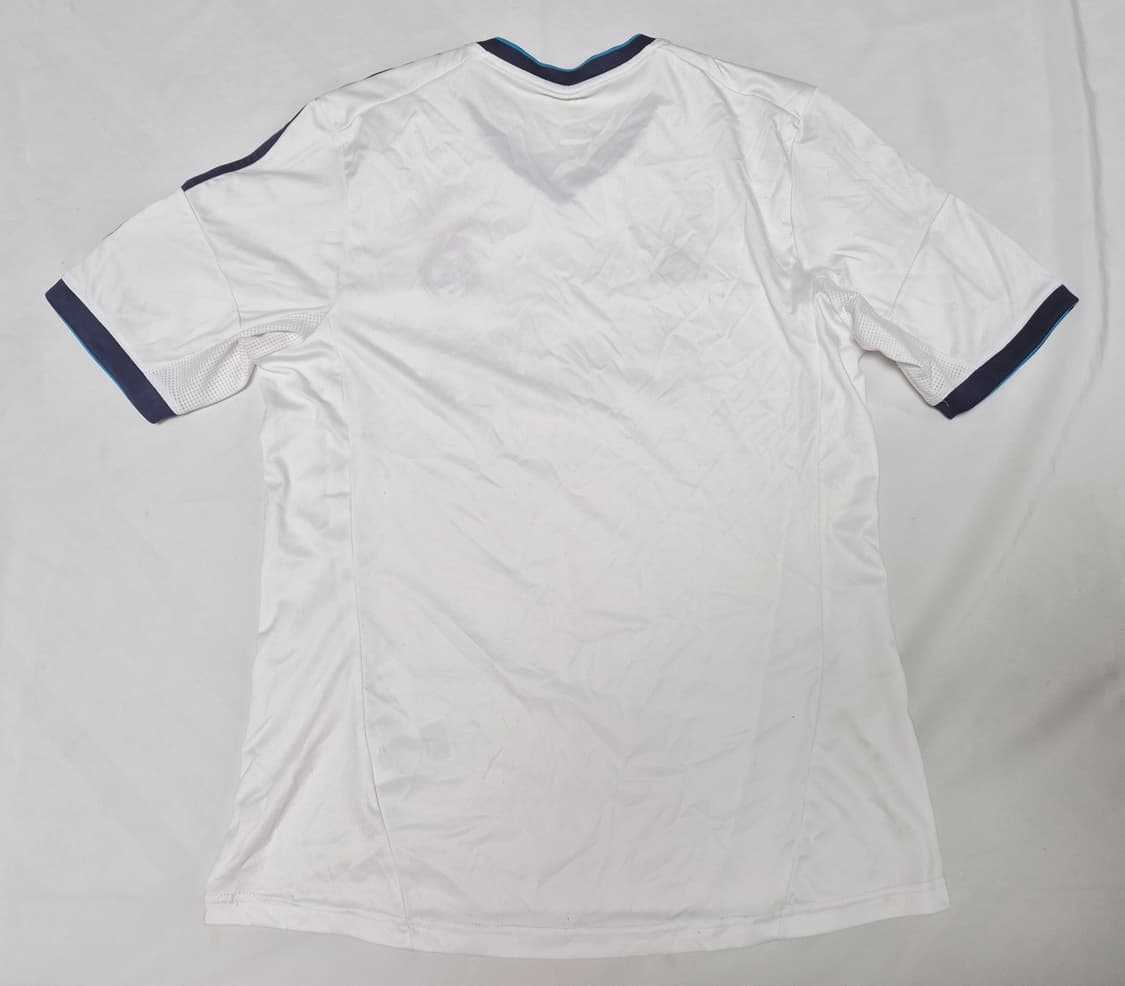 레알 마드리드 홈 노마킹 유니폼 팝니다  상품이미지2