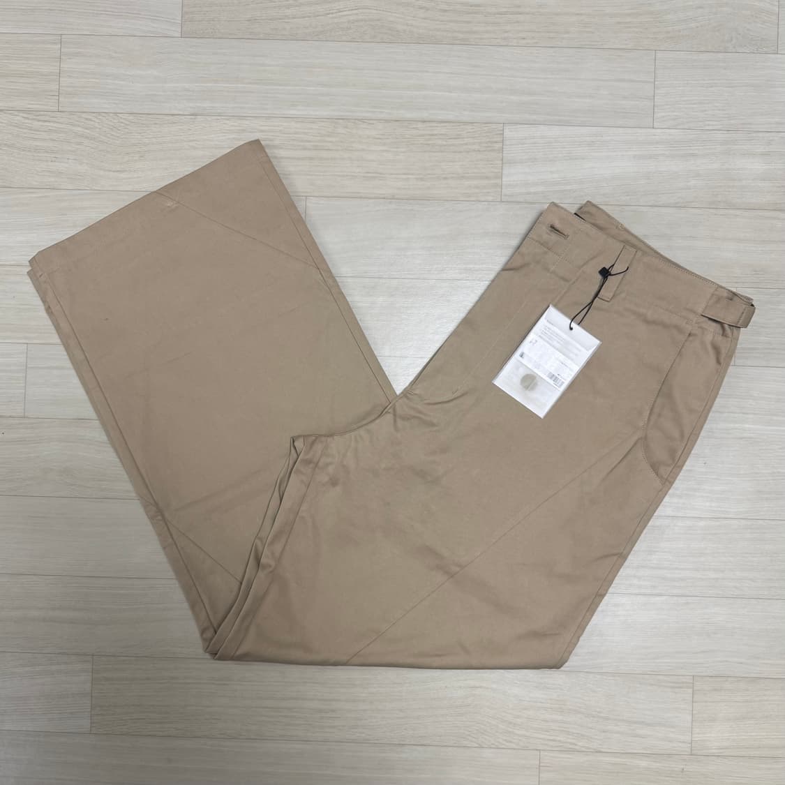 해칭룸 트위스트 치노팬츠 베이지 3사이즈 새상품 상품이미지2