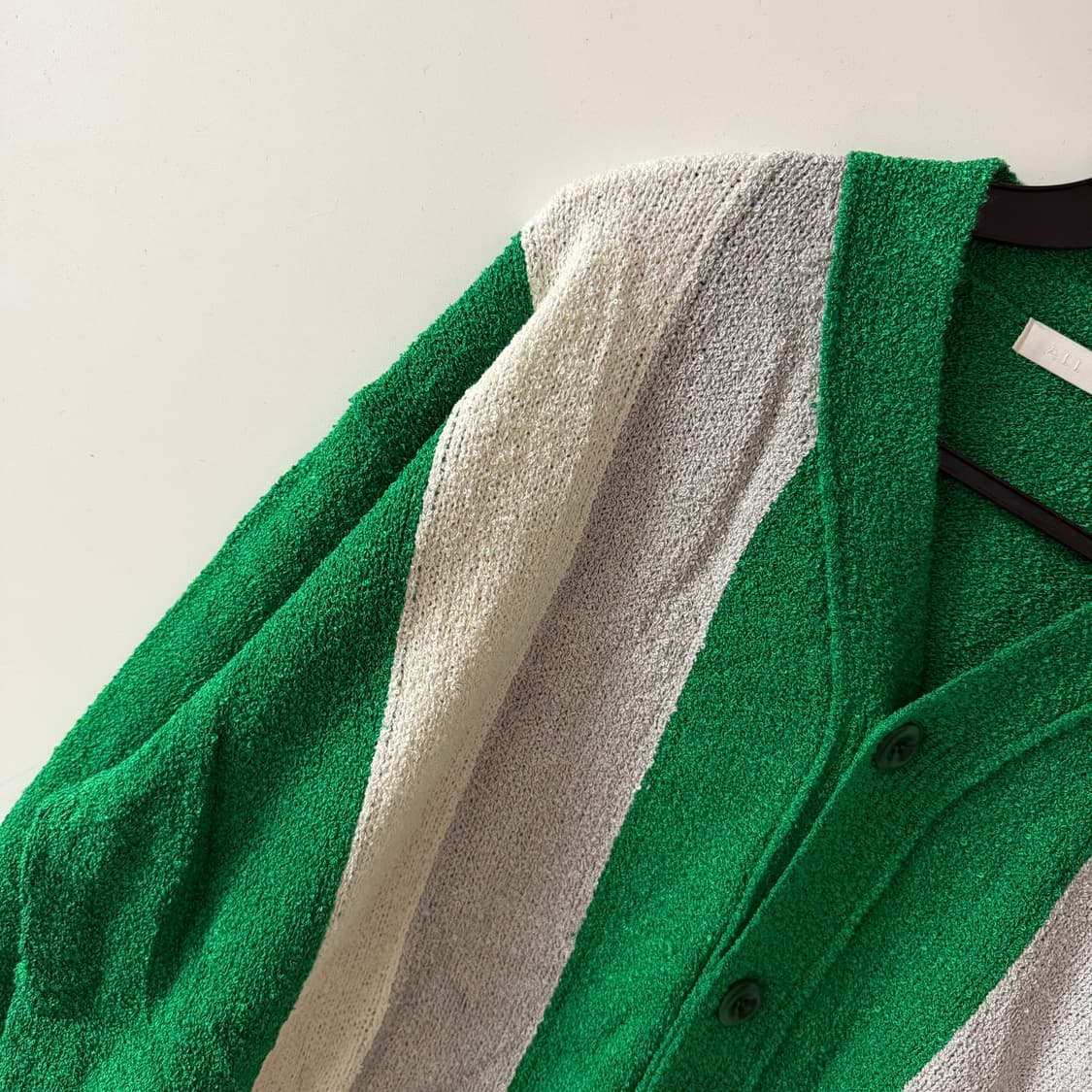 새상품 남자 부클 브이넥 가디건 상품이미지2