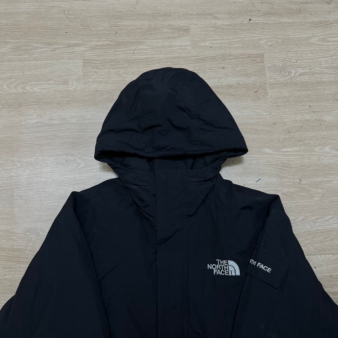 노스페이스 600 후드 패딩 점퍼 [블랙] S/90 상품이미지2