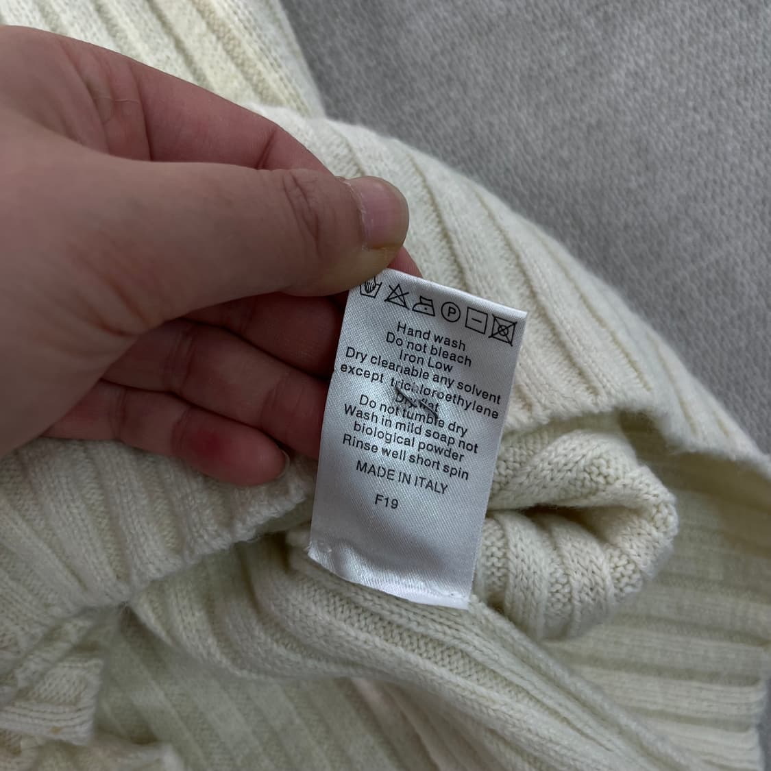 W 95 버버리 노바체크 엘보우 패치 터틀넥 울 니트 상품이미지7