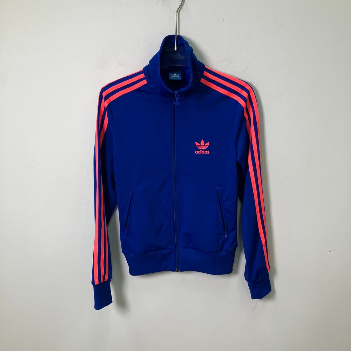 아디다스 빅로고 파이어버드 트랙탑 네온 3선 져지 상품이미지1