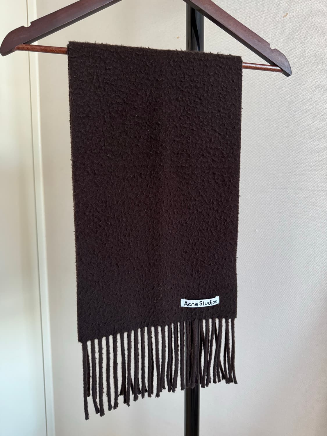 아크네스튜디오 상품이미지1