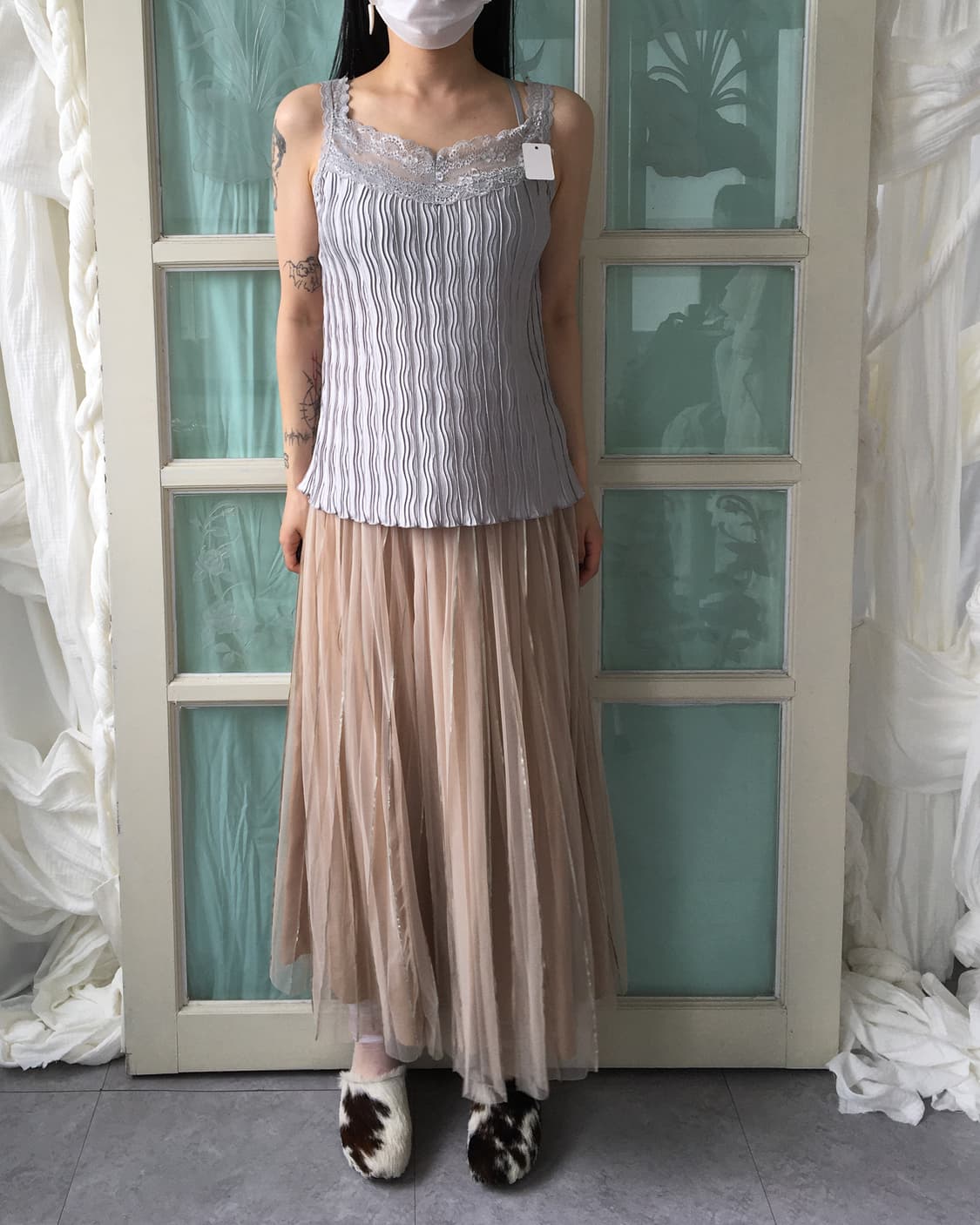 Lace trimming pleats sleeveless 상품이미지4
