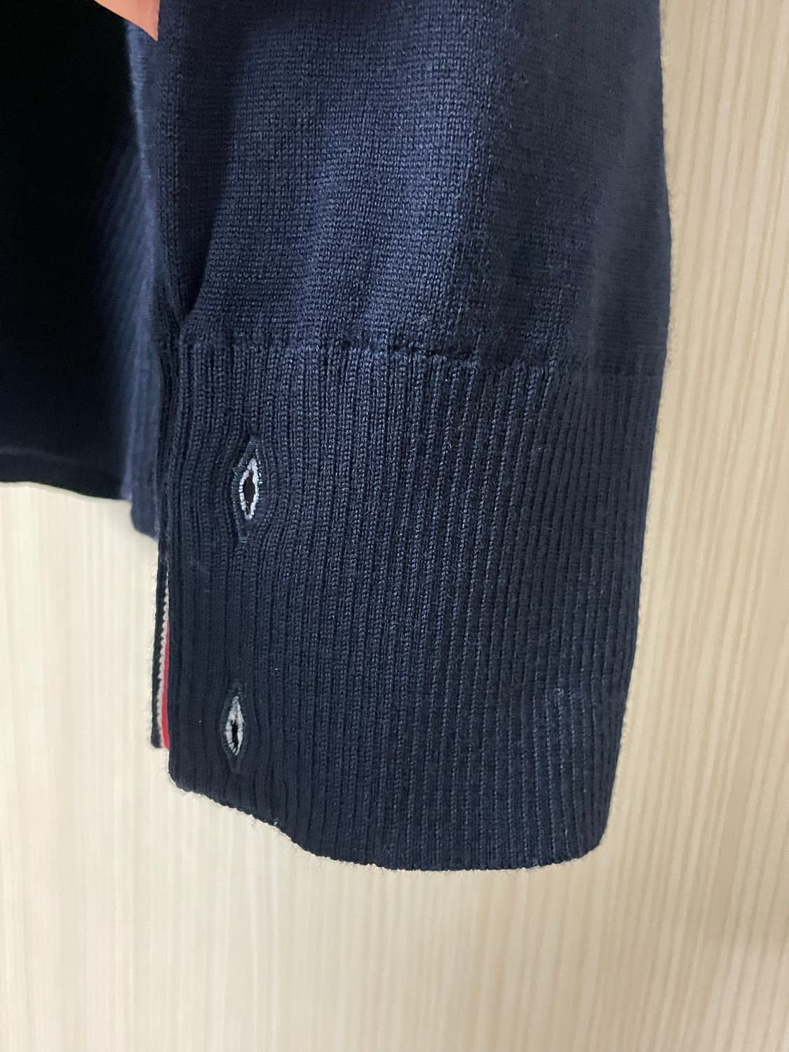 톰브라운 백삼선 가디건 4사이즈 상품이미지5