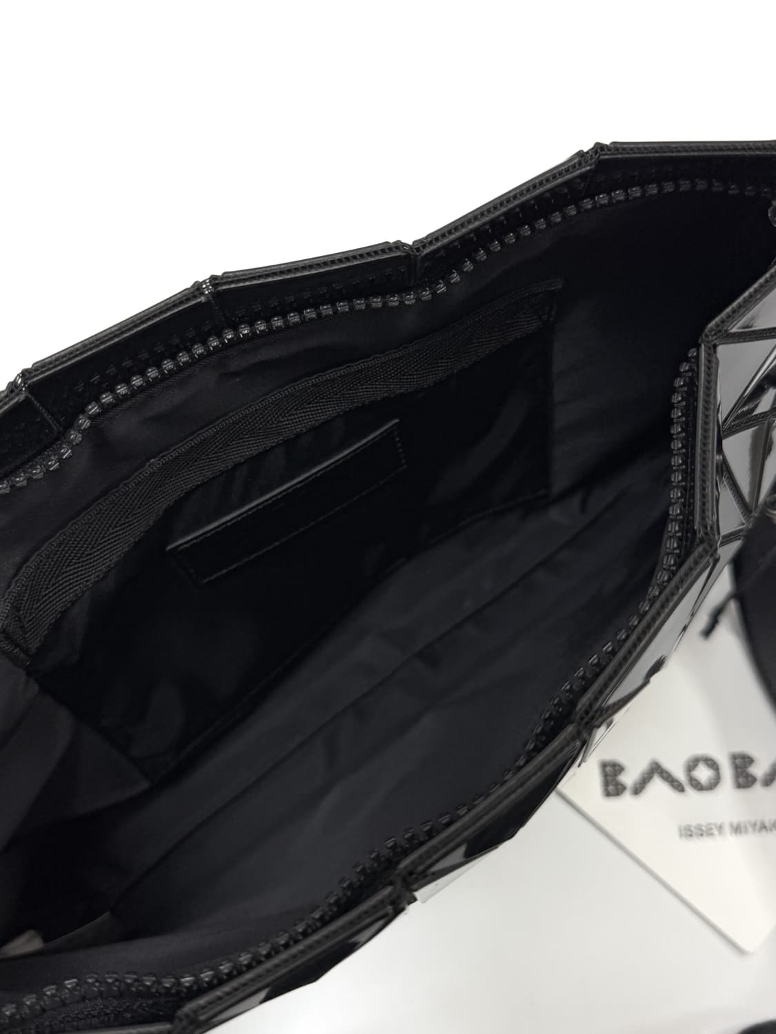 바오바오 이세이미야케 루센트 지퍼 숄더백 상품이미지9