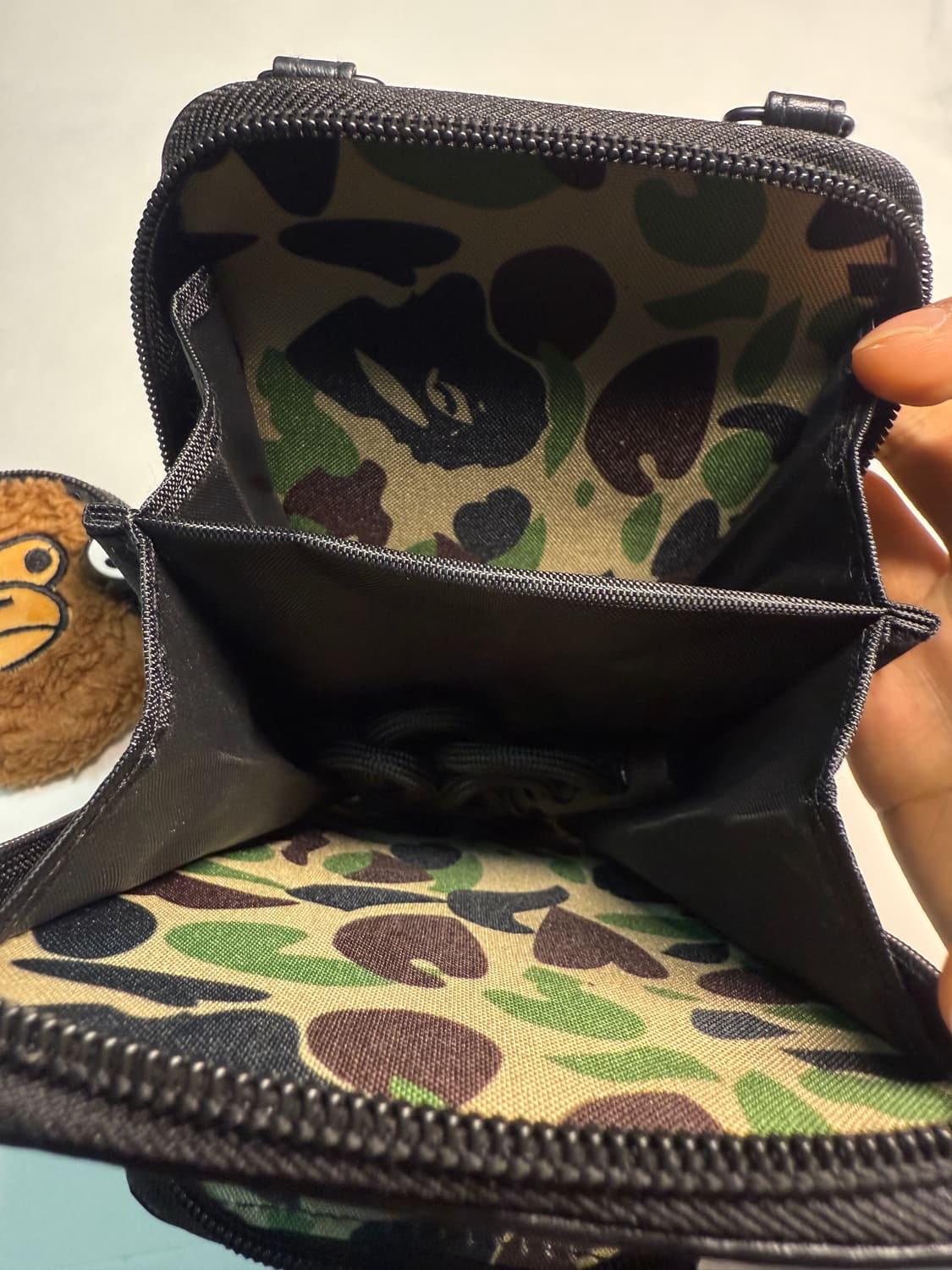 [예약할인] 최저가 베이프 블랙 크로스백 + 마일로 동전지갑 bape 상품이미지5