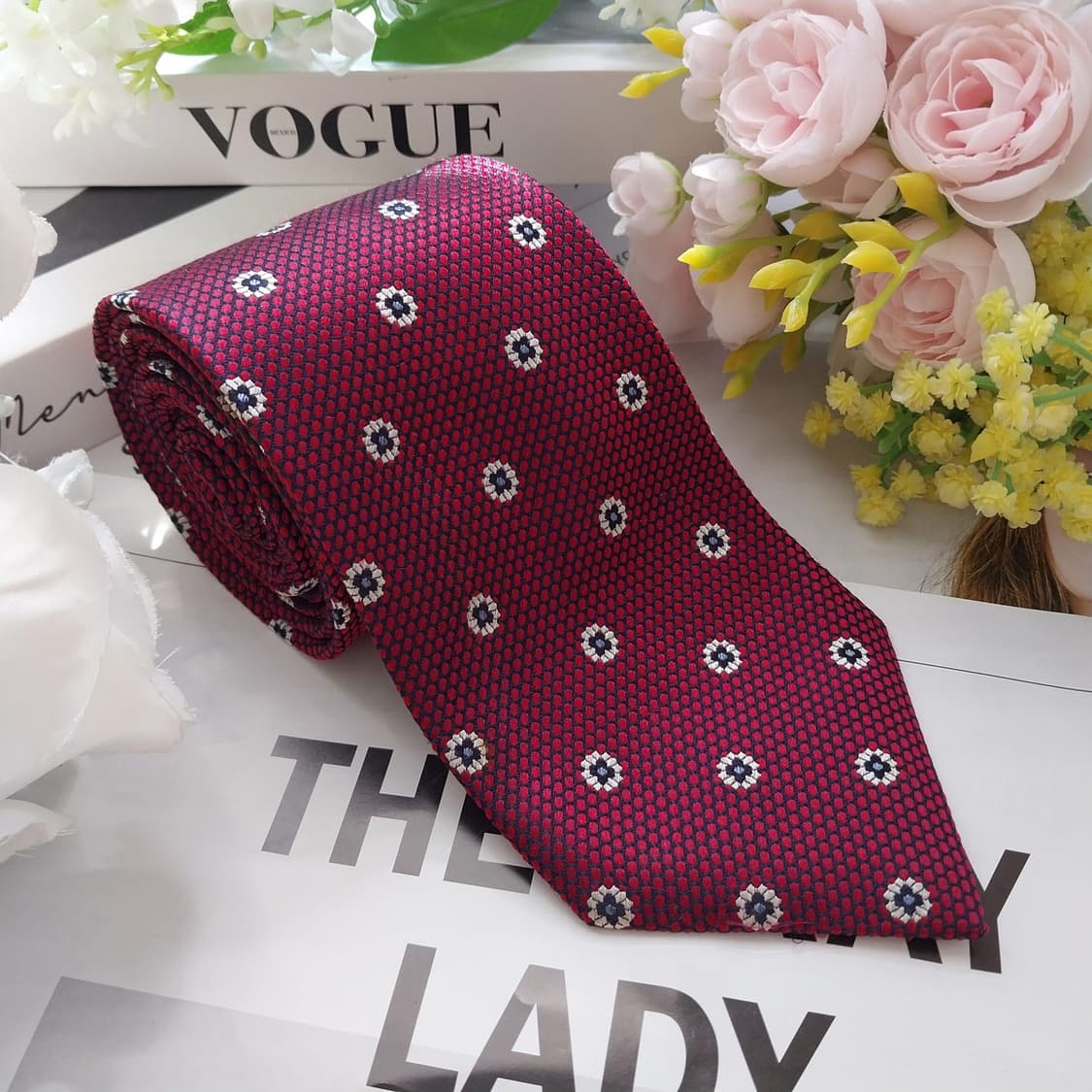 제냐 실크 레드 플라워 자카드 넥타이 8.9cm A+등급 K2500
 상품이미지4