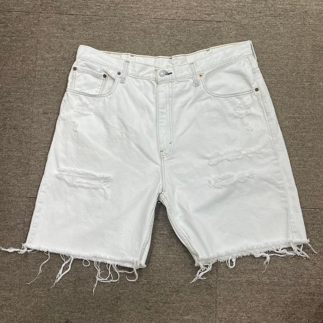 Levi's 리바이스 569 디스트로이드 화이트 데님 쇼츠 반바지 상품이미지2