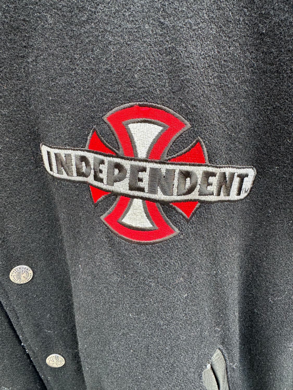 90s 인디펜던트 트럭 바시티자켓 상품이미지3