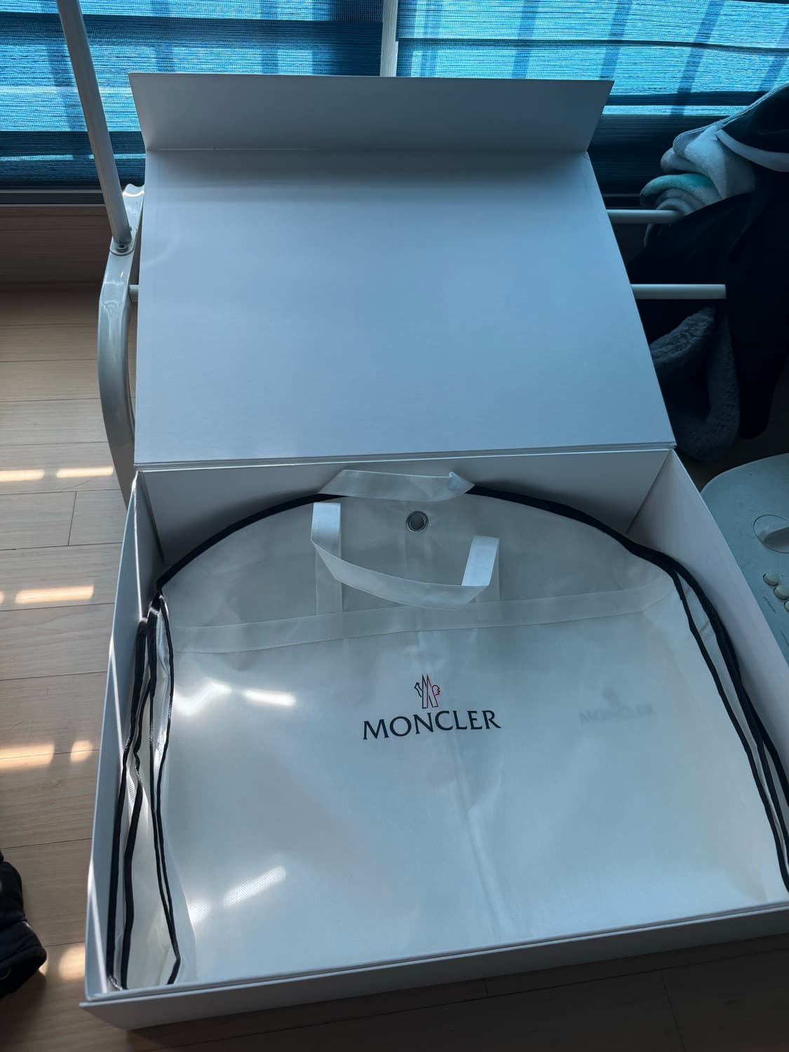 몽클레어 아미오 4사이즈 판매 상품이미지3