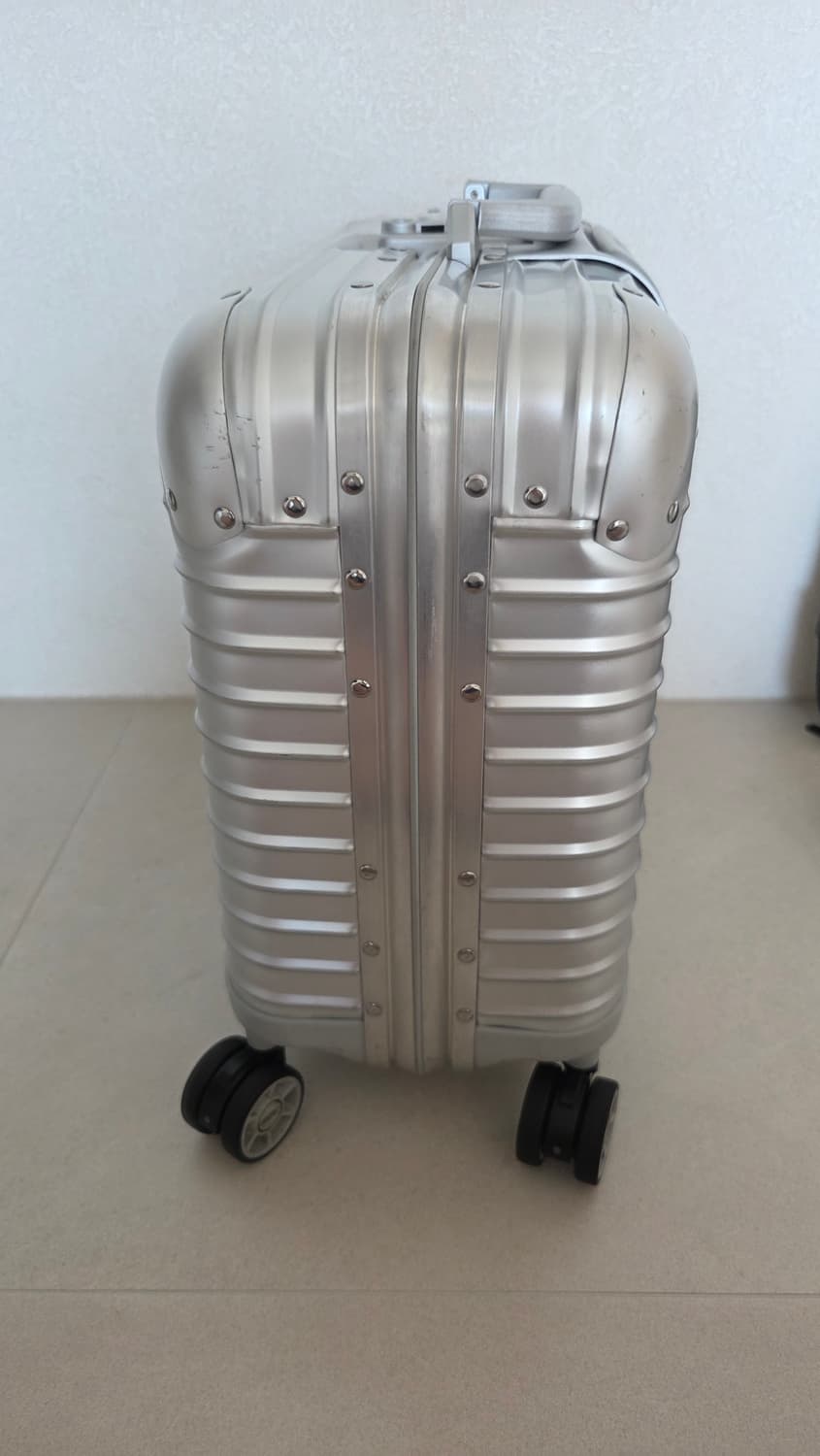 리모와 토파즈 비즈니스 40MW 캐리어 기내용. 정품 상품이미지4