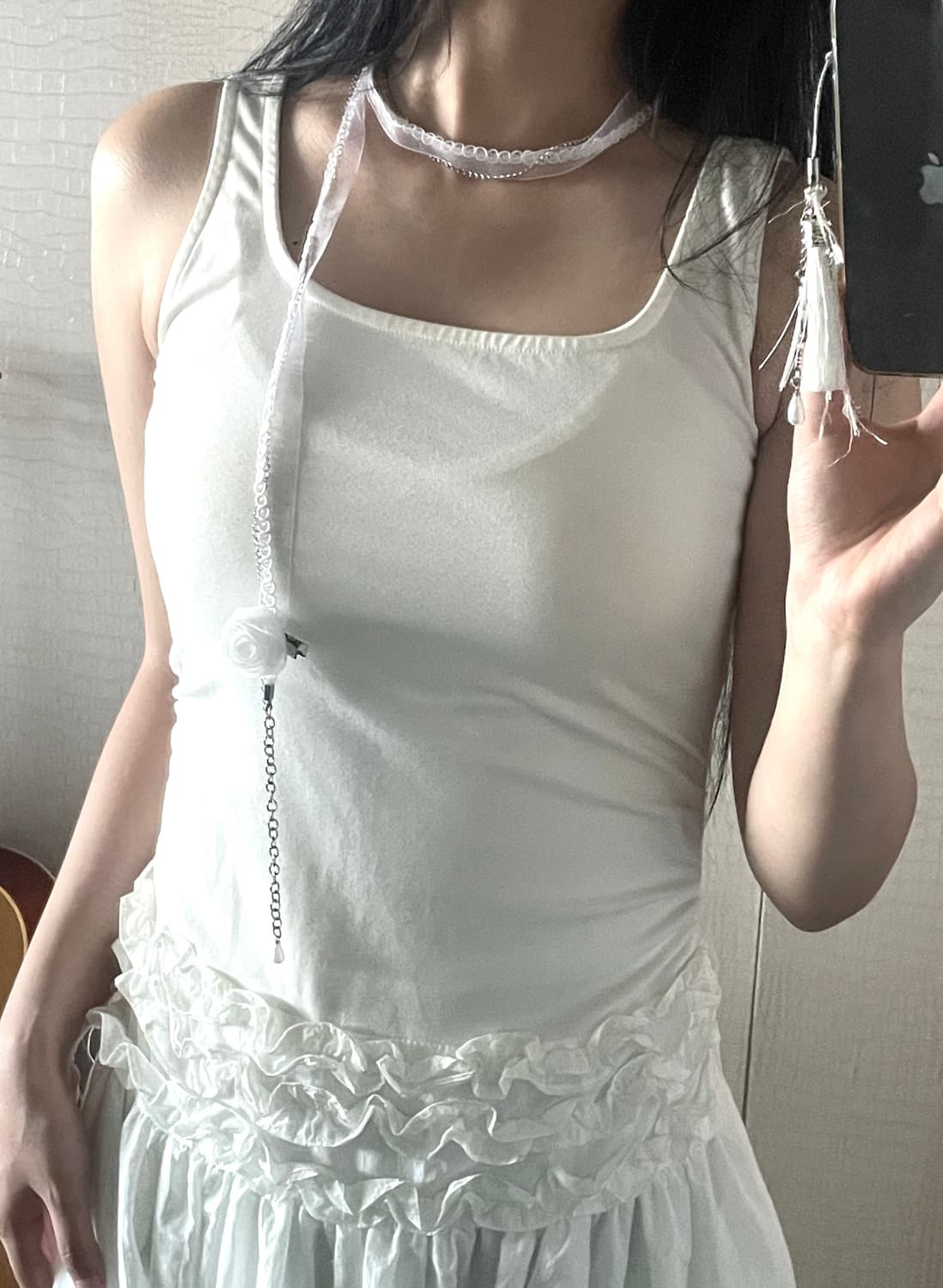 handmade white rose necklace 상품이미지4