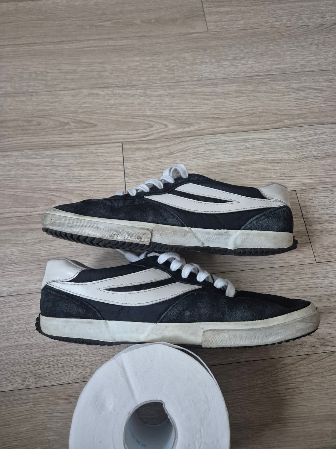 수페르가 블랙 스니커즈 상품이미지4