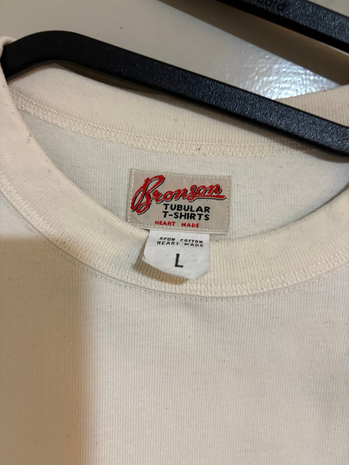 브론슨 티셔츠 상품이미지3