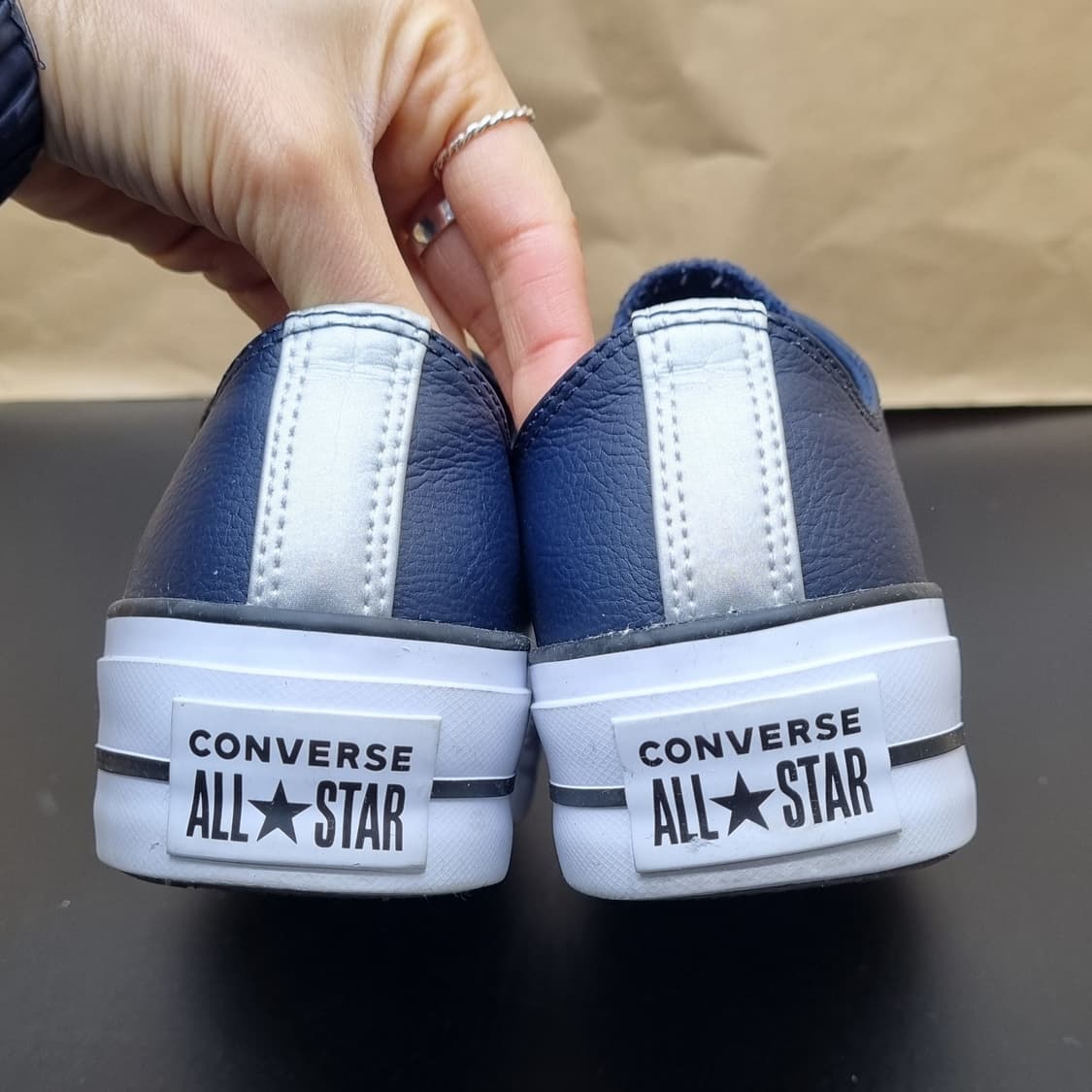 컨버스 리프트 레더 네이비 스니커즈 230 상품이미지4