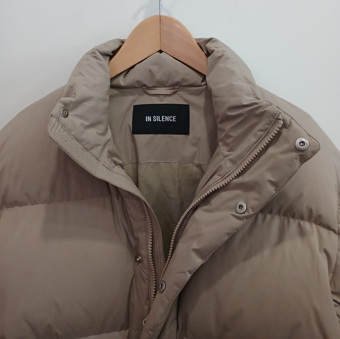 인사일런스 다운패딩 상품이미지3