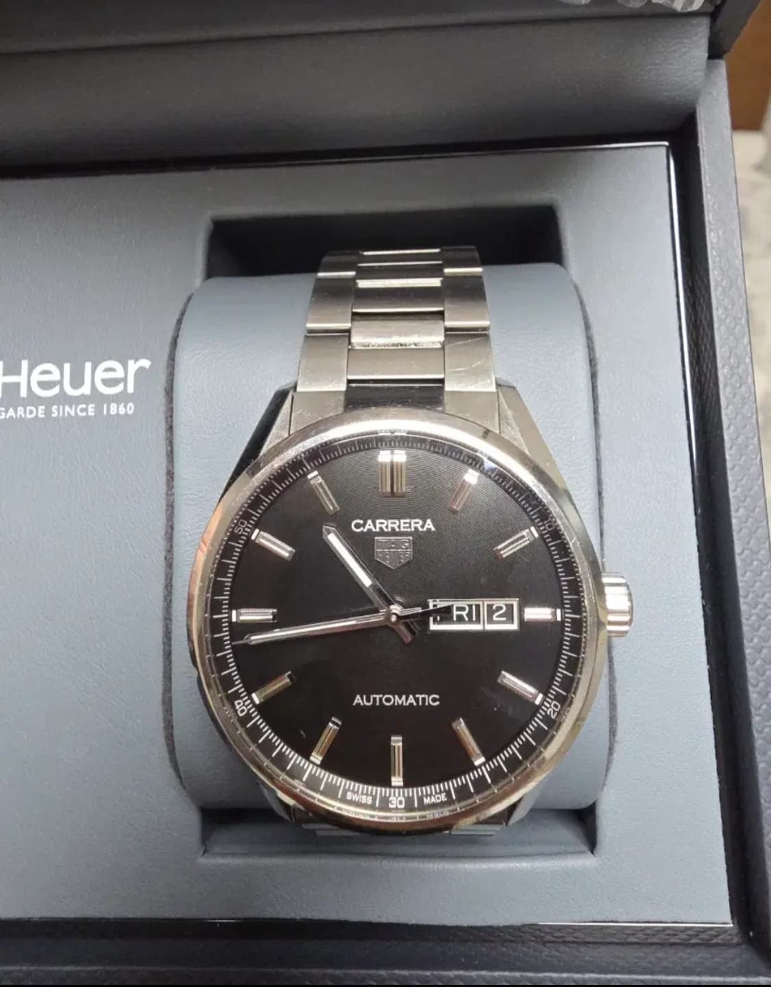 태그호이어 까레라 데이데이트 41mm 검판 상품이미지1