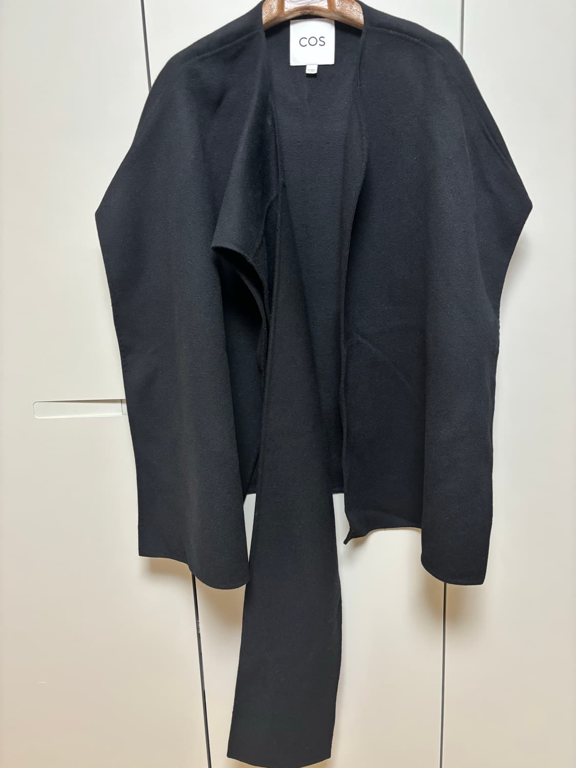 코스 블랙 케이프 코트 (망토 스타일) 상품이미지4