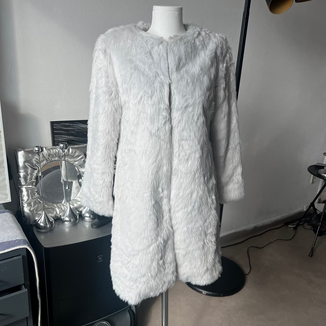 연그레이 롱 페이크퍼자켓 상품이미지4