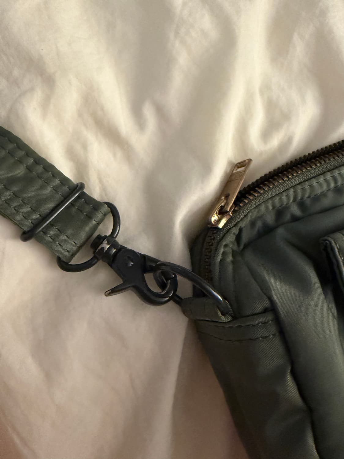 포터 탱커 숄더백 S 카키 팝니다 상품이미지4